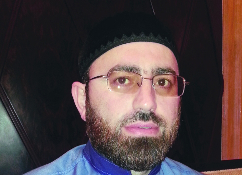 "أدم شاهيدوف"