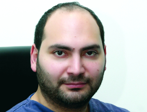 "د. أحمد فقيه: أمل كبير لدى النساء بإنجاب أطفال أنابيب بلا عيوب"