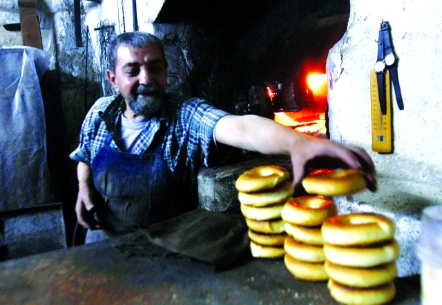 "داخل مخبز قديم"