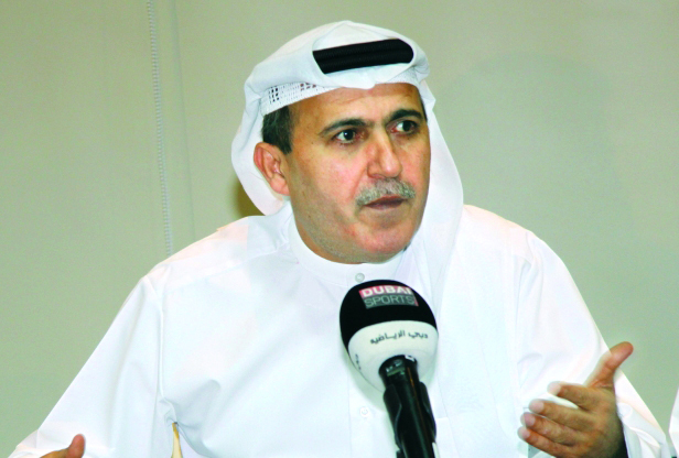 "يوسف الملا"