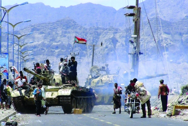 حملة شاملة لتطهير عدن من قوات الحوثيين
