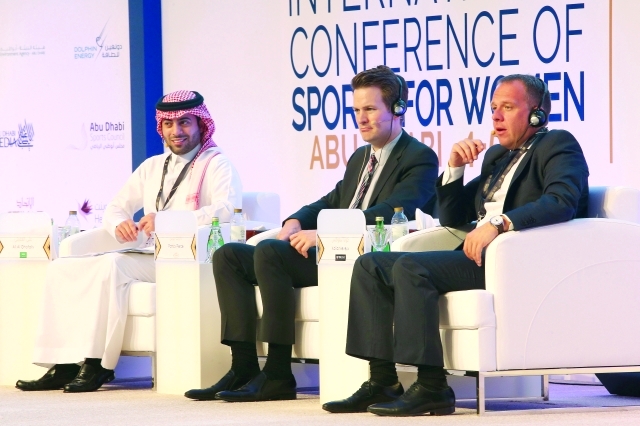 "الغفيلي وباترك بيرس ونيوفوكس في الجلسة الثالثة - البيان"