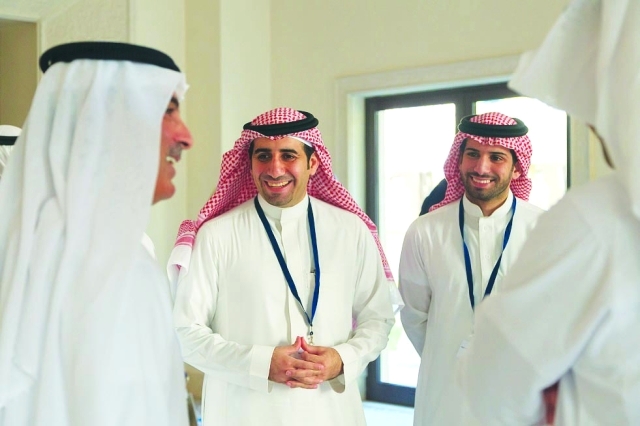 "حوارات الأجيال على هامش القمة\tمن المصدر"