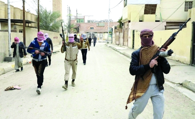 "■ هزيمة «داعش» تتطلب تسليح القبائل السنية والاستعانة بها | أرشيفية"