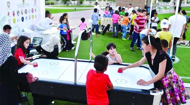 "■ جانب من حملة الترويج في حديقة المجاز | البيان"