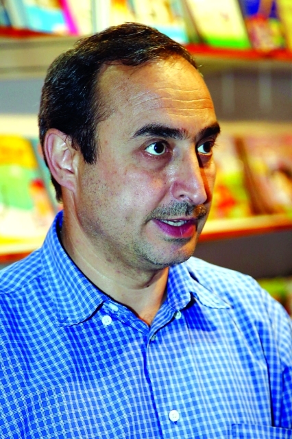 "■ مازن زيادة"