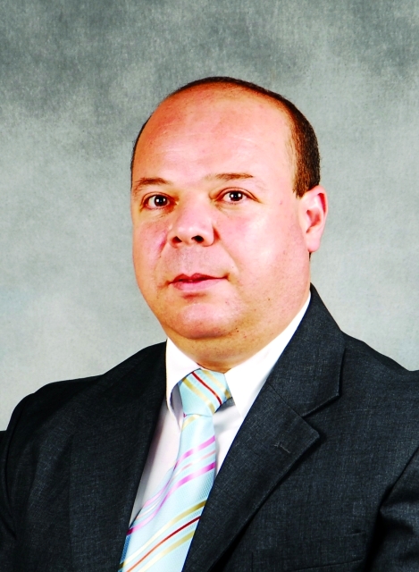 "■ خالد زعموم"
