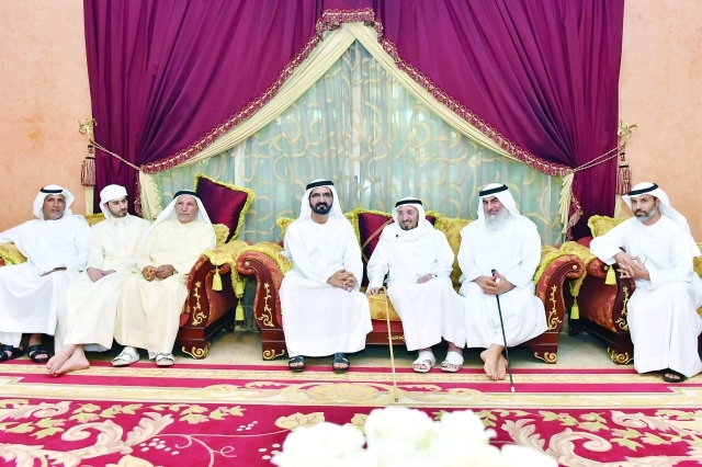 "■ سموه يعزي محمد بن مجرن وسلطان وحمد بن مجرن بحضور محمد بن حمدان"