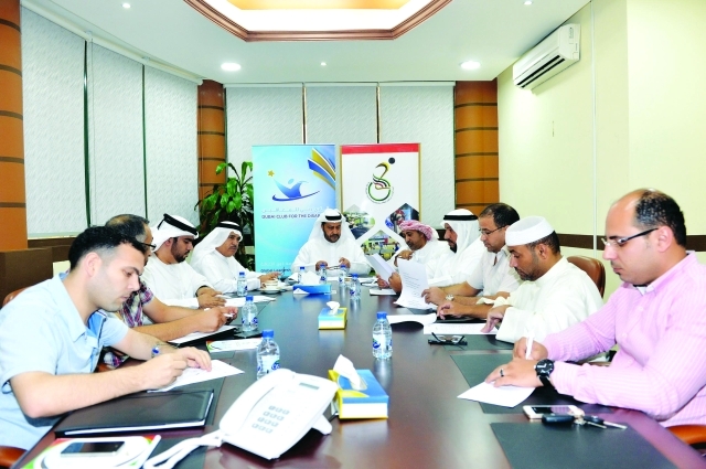 "■ خلال اجتماع لجنة المنتخبات في اتحاد المعاقين | البيان"