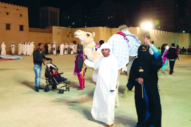 "الجمل وسيلة التنقل القديمة"