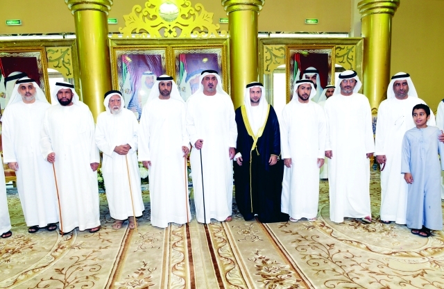 "■ سلطان بن خليفة خلال الحفل"