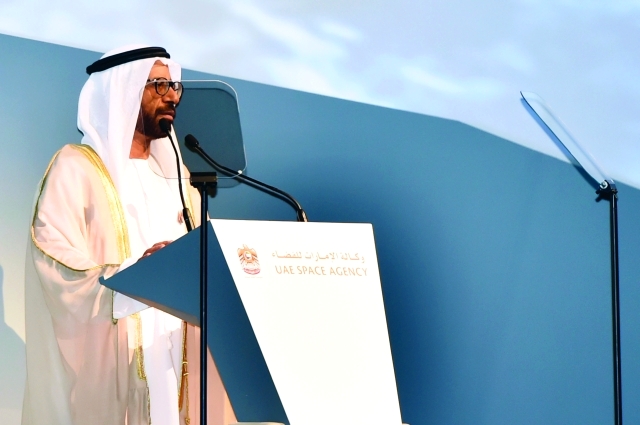 "خليفة الرميثي متحدثاً خلال الحفل"