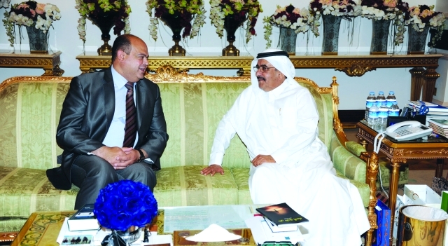 "■ حمدان بن راشد خلال لقائه علاء أبوزيد | وام"