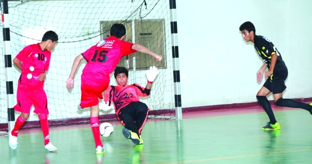 "من مباريات دوري الناشئة لكرة الصالات"