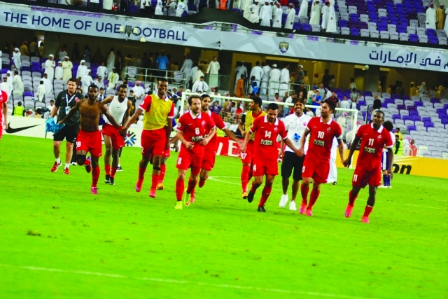 "Ⅶ فرحة لاعبي الأهلي بالصعود في البطولة الآسيوية | البيان"