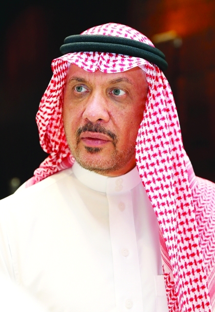 "■ عماد مدني"