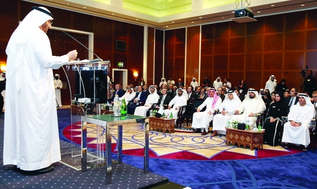 "■ الشيباني مستعرضاً خطة دبي 2021 | من المصدر"