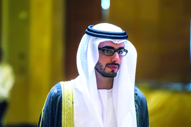 "العريس طحنون بن حمد"