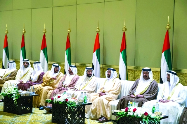 "طحنون وسيف وسرور بن محمد ونهيان وخالد بن زايد ومحمد بن بطي وسعيد بن محمد"