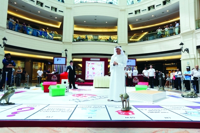 "■ فؤاد شرف يشرح للجمهور عن اللعبة | البيان"