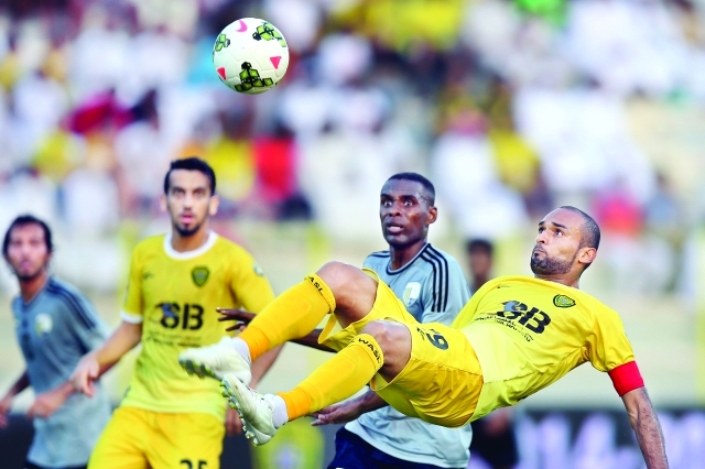 "■ المشاركة في دوري أبطال الخليج تداعب الوصل | البيان"
