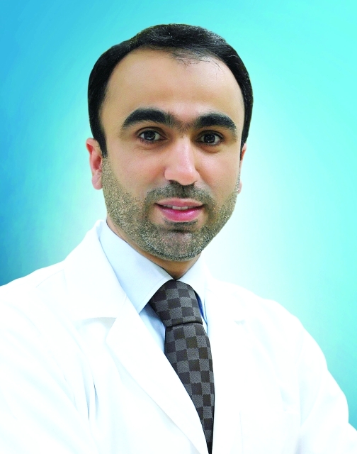 "الدكتور أنور الحمادي"