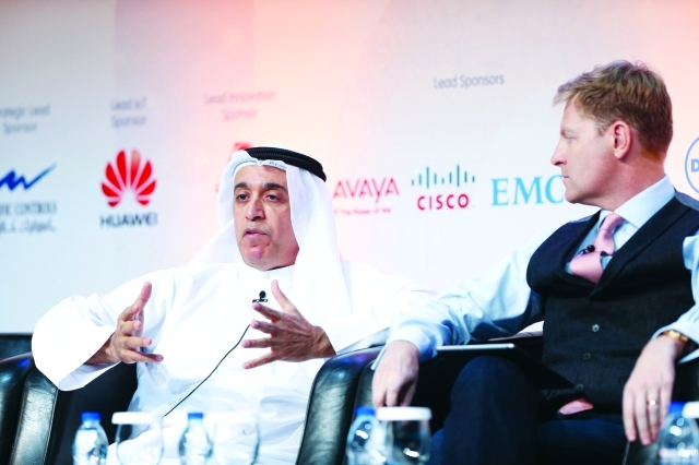 " بن بيات يستعرض الوجهات الذكية لمدينة دبي"