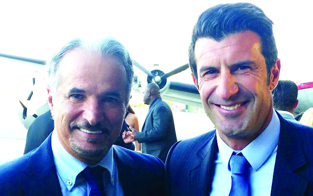 "■ سعيد حارب مع النجم لويس فيجو | البيان"