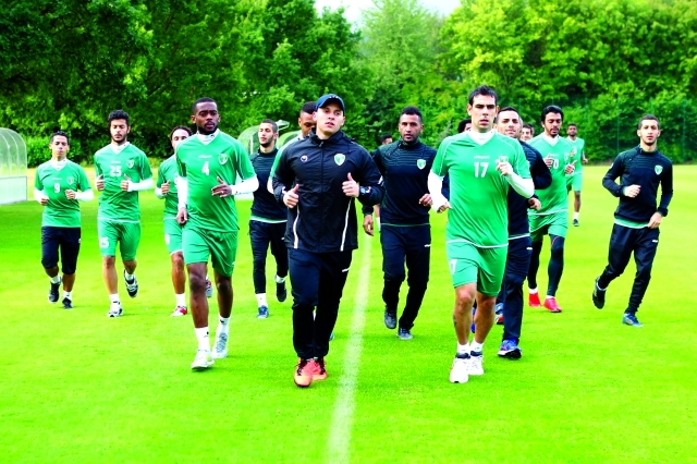 "■ من مران سابق للإمارات | البيان"