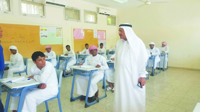 "رقابة ومتابعة أثناء الامتحان | من المصدر"