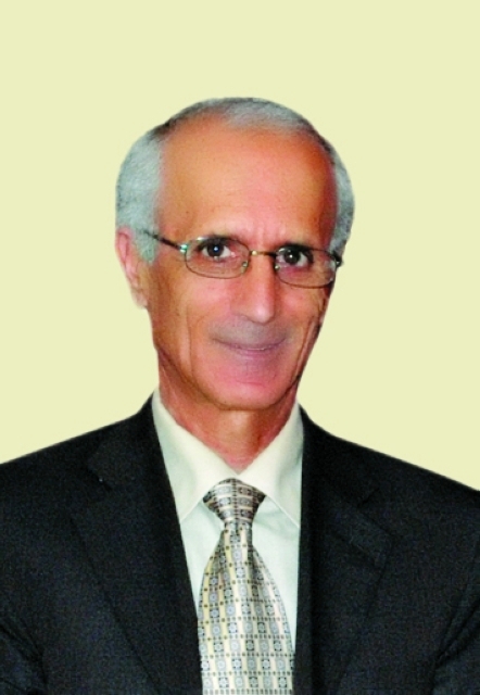 "د . علي منصور كيالي"
