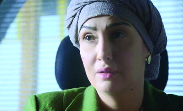 "غادة عبد الرازق ظهرت في معظم مشاهد مسلسل «الكابوس» بغطاء رأس «أرشيفية»"