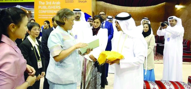 "أميرة تايلاند تزور جناح الإمارات فى معرض بانكوك الدولي للكتاب - أرشيفية"