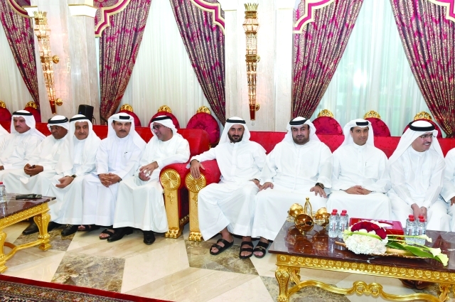 "حميد القطامي وسعيد الطاير ومحمد القمزي وعدد من مدراء الدوائر"
