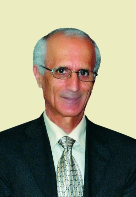 "د . علي منصور كيالي"