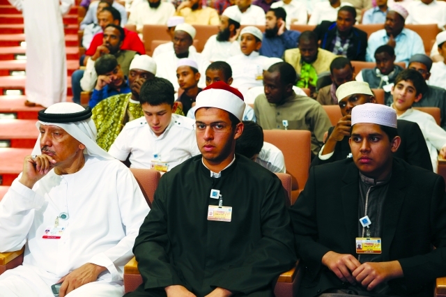 "المتسابقون ينتظرون لحظة التقييم"