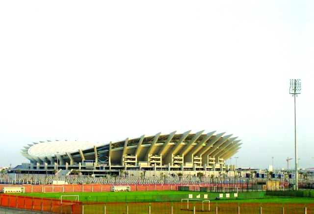 "■ الملاعب الرياضية مشكلة تواجه خليجي 23 | البيان"