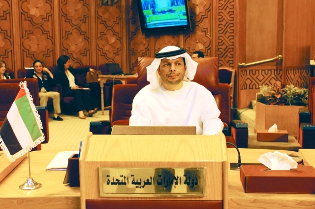 "■ خليفة الطنيجي في اجتماع مجلس الجامعة | البيان"