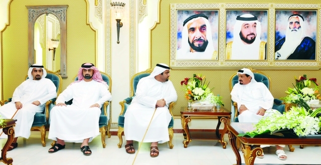 "حميد النعيمي وعمار بن حميد خلال استقبال محمد الشرقي"
