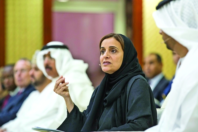 "■ لبنى القاسمي خلال المحاضرة"