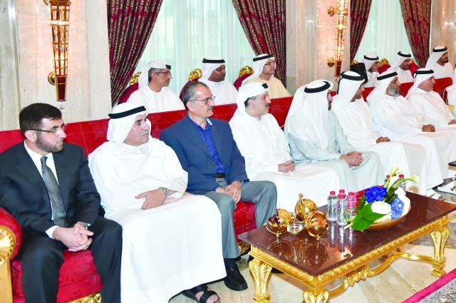 "جانب من الحضور"