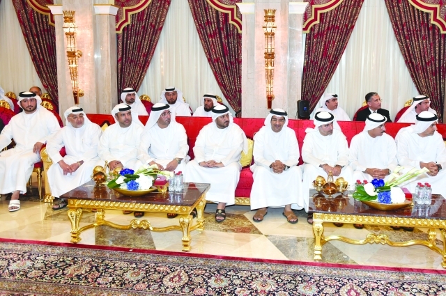 "عدد من أعضاء الهيئة خلال اللقاء"