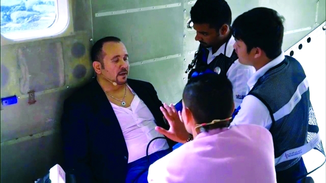 "■ هشام عباس بعد معرفته بمقلب رامز"