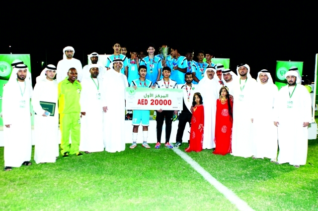 "■ صقور راك بعد التتويج بلقب الدورة | البيان"