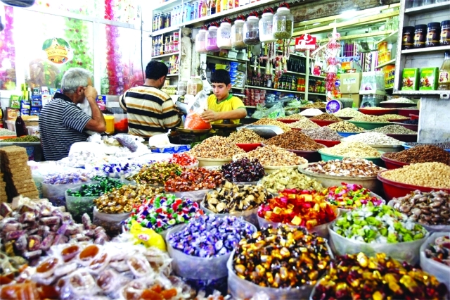 صوم العراقيين حلاوة روحية رغم مر الأيام
