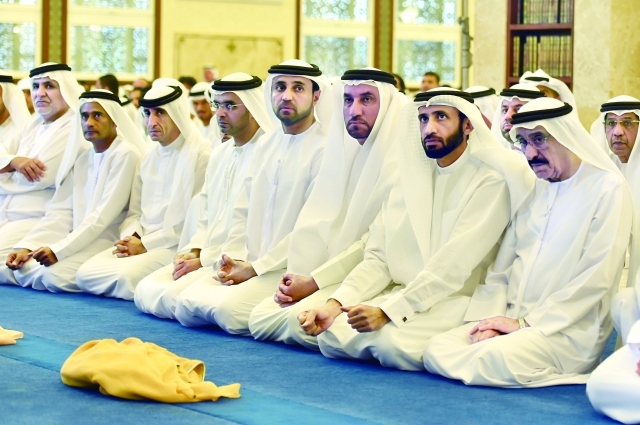 "■ سعيد بن مكتوم والشيباني والنابودة وخليفة سليمان واللوغاني والغرير"