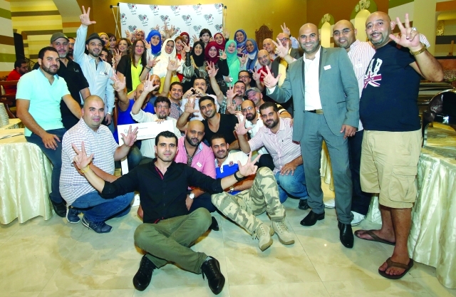 "تجمع لعشاق دبي خلال شهر رمضان تصوير - زافيير ويلسون"