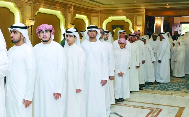 "■ جموع المواطنين أثناء الاستقبال"