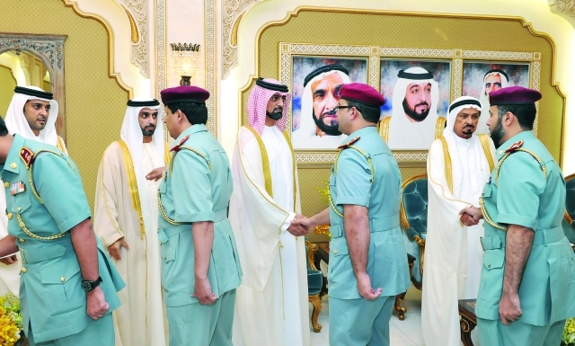 "■ حميد النعيمي وعمار وأحمد وعبد العزيز يتقبلون تهاني القيادات الشرطية"