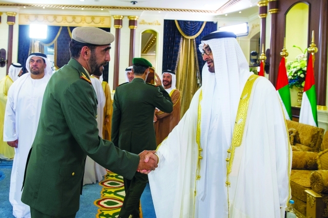 "■ محمد بن زايد يتقبل تهاني جمعة البواردي"
